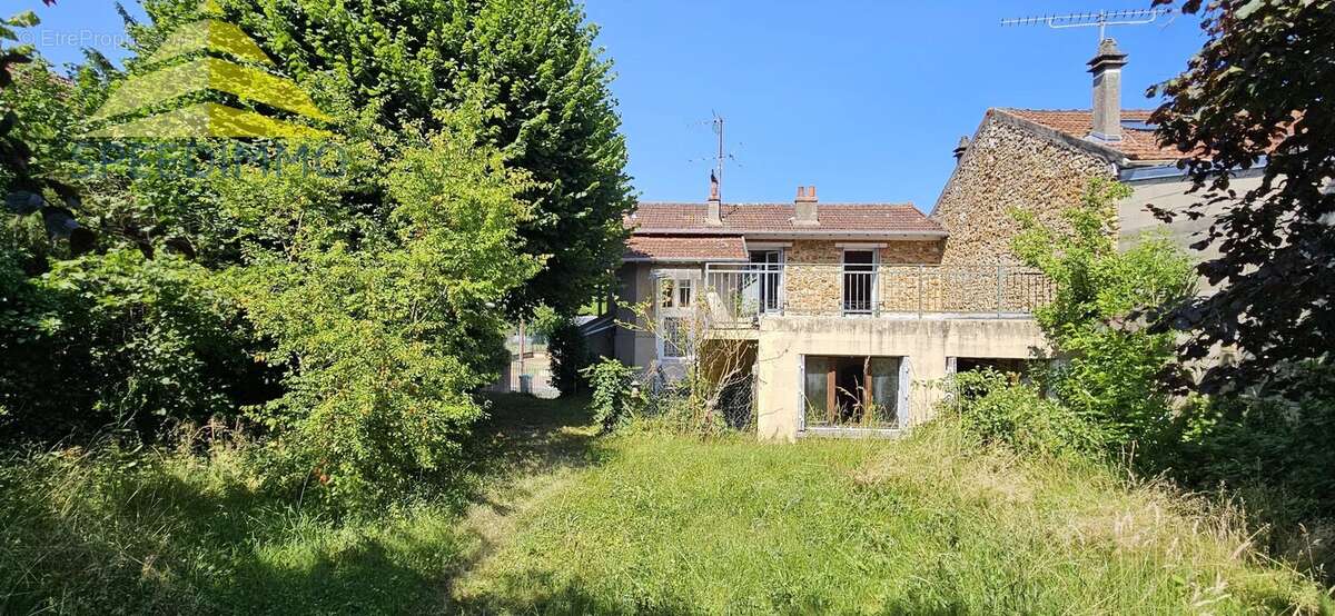 Maison à EPINAY-SOUS-SENART