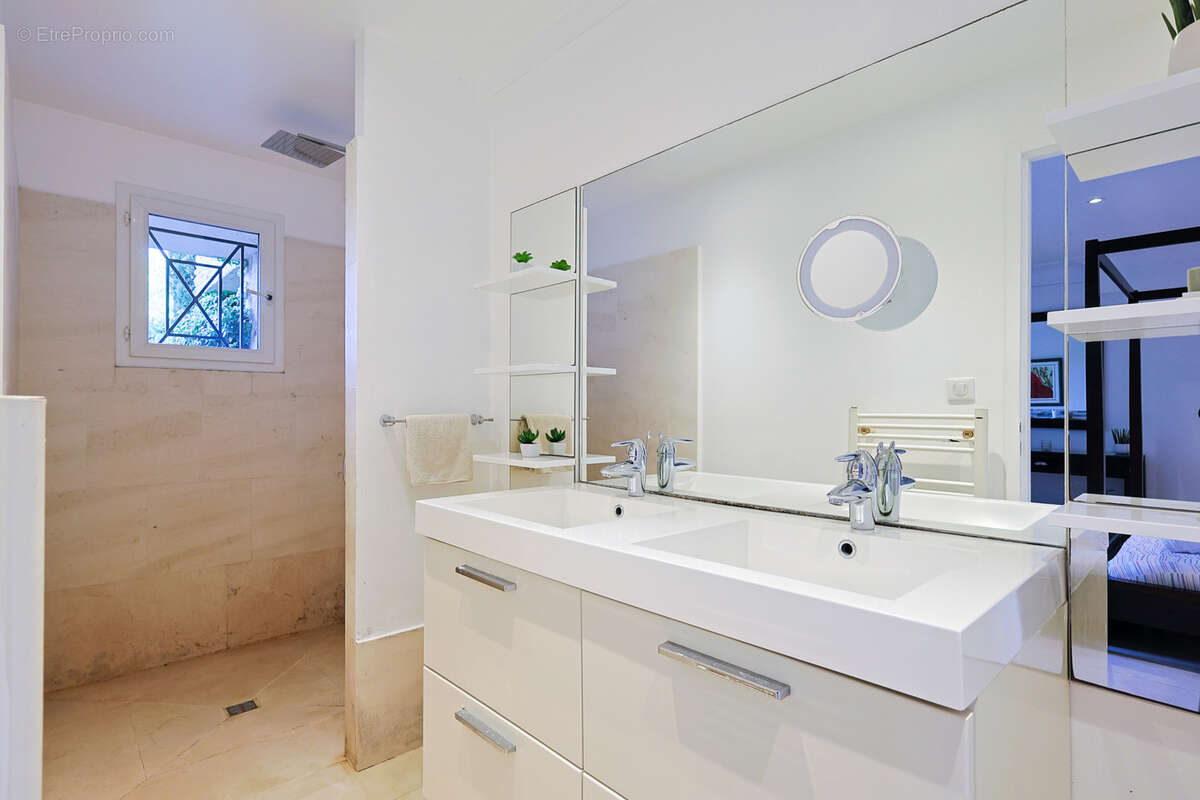 Maison à ENSUES-LA-REDONNE