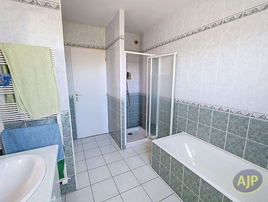 Maison à VIEILLEVIGNE