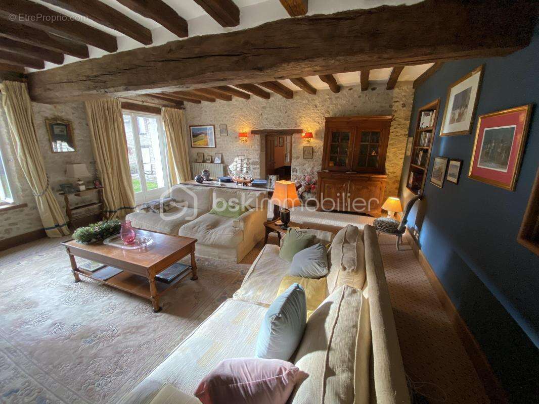 Maison à NEMOURS