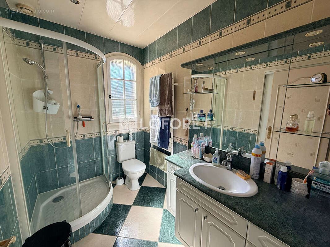 Maison à MARTIGNAS-SUR-JALLE