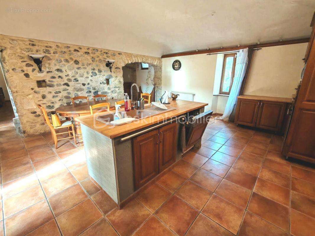 Maison à VIVIERS