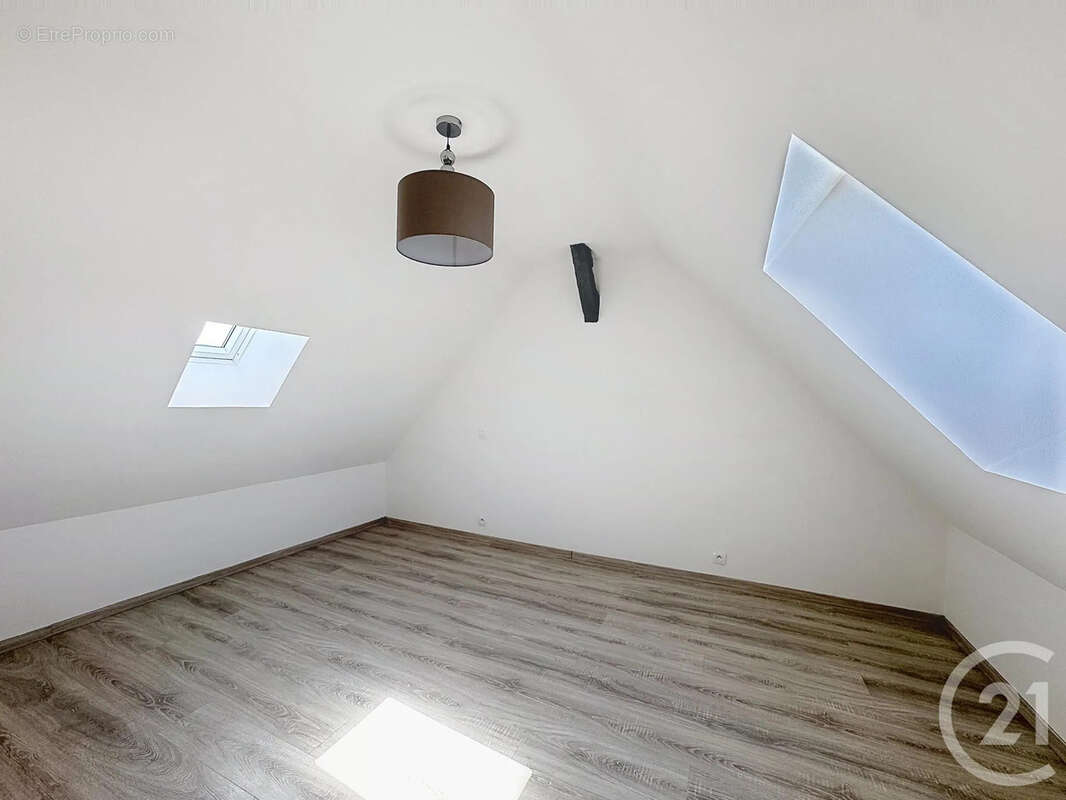 Appartement 28 m² à Sens  - photo 7