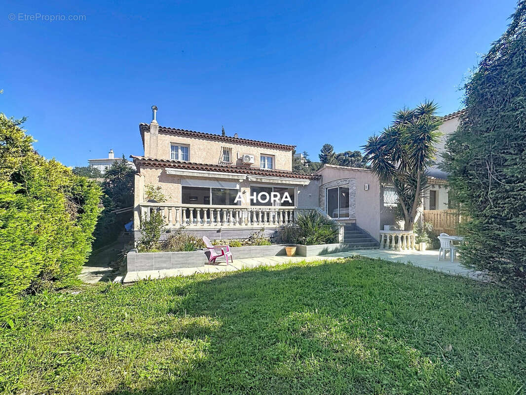Maison à MARSEILLE-9E