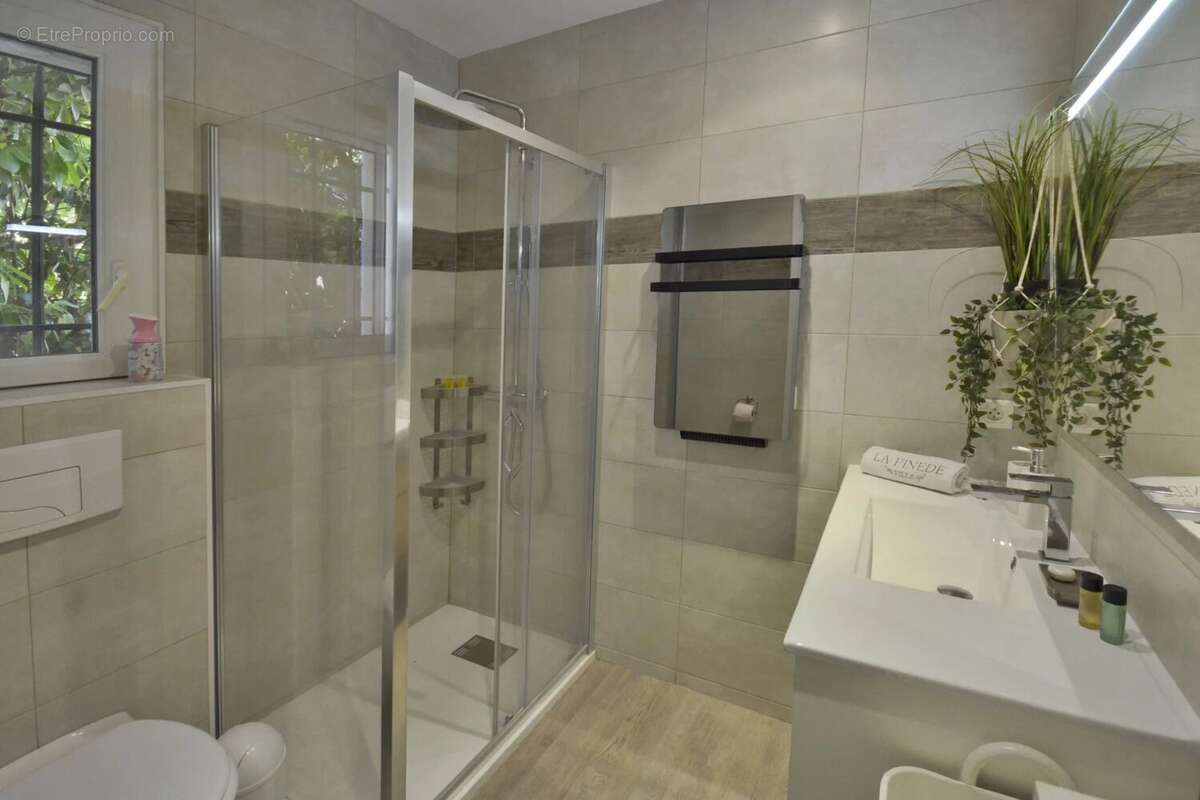 Maison 300 m² à Biot  - photo 37