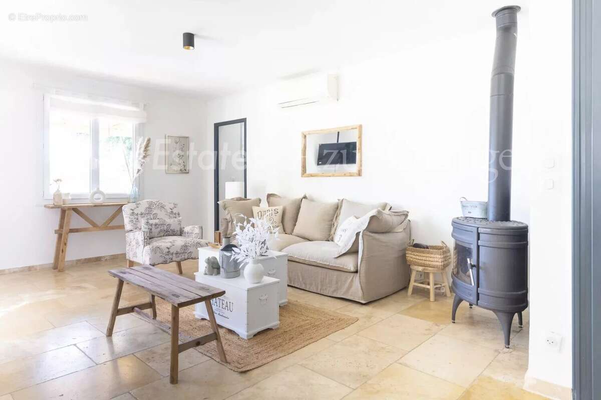 Maison à LA GARDE-FREINET