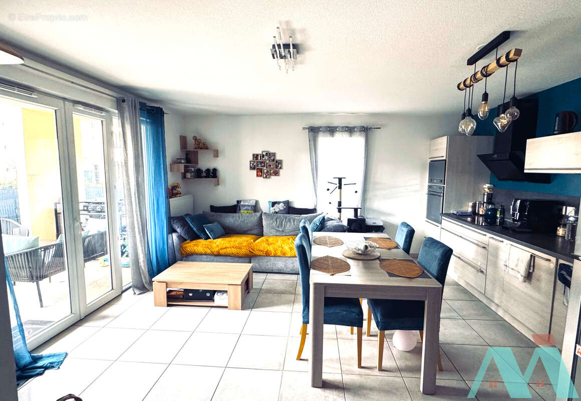 Appartement à LE CASTELLET