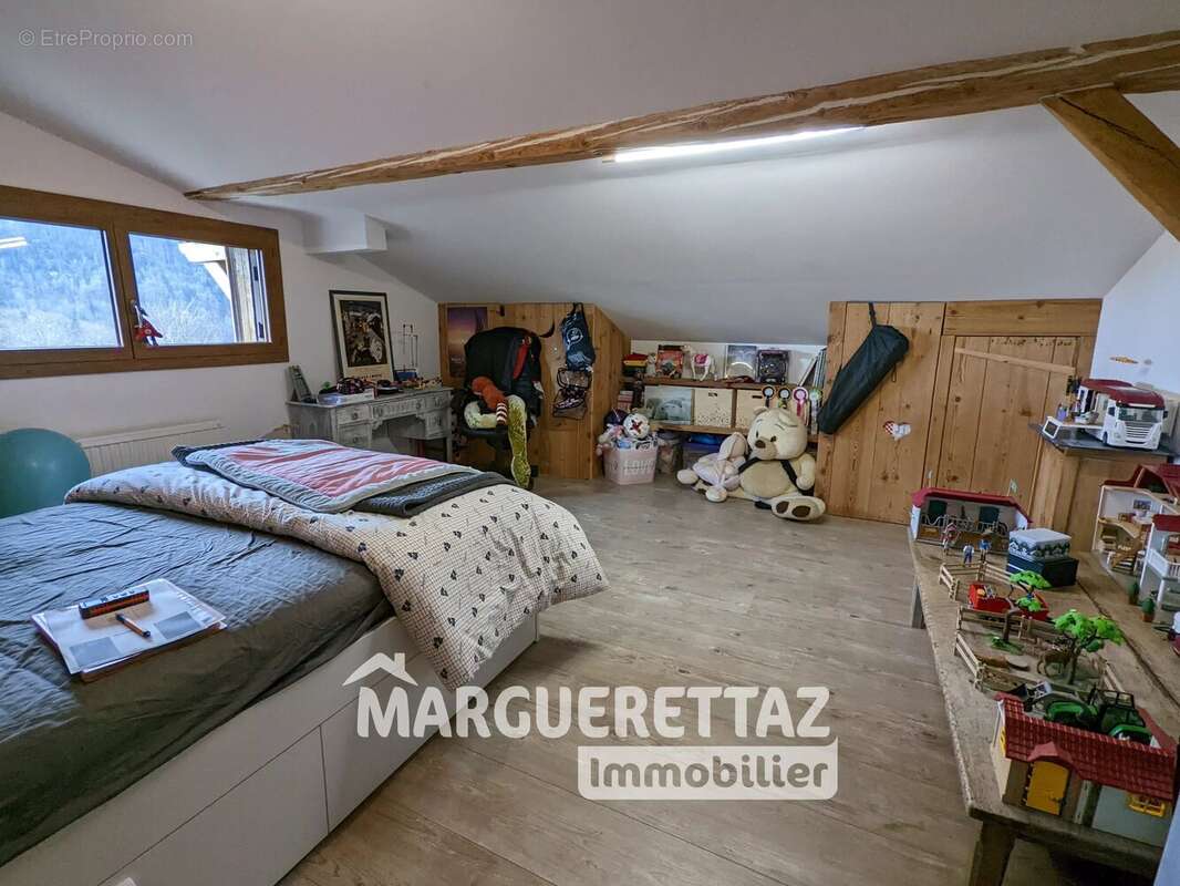 Maison à ONNION