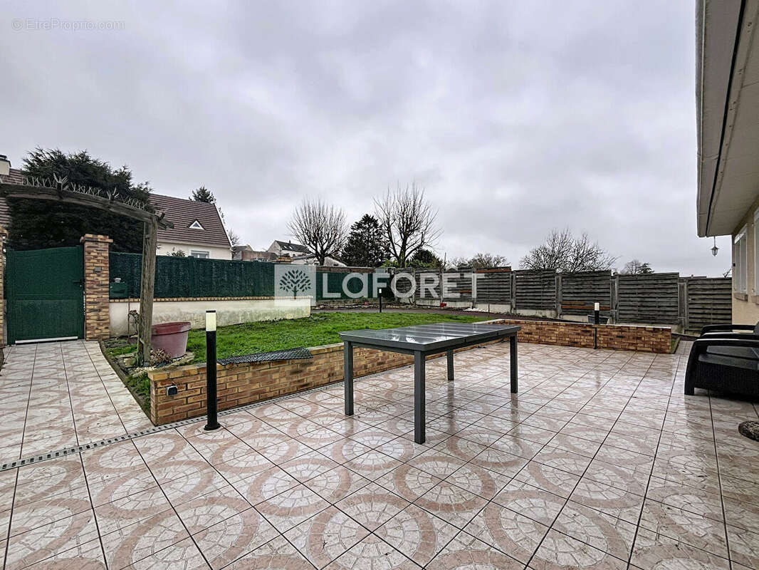 Maison à MAREIL-EN-FRANCE