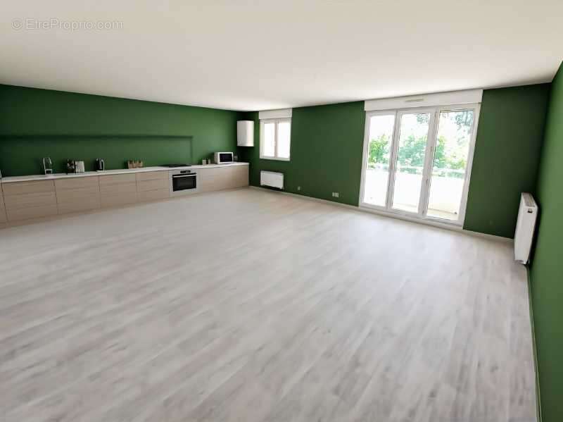 Appartement 70 m² à Vieux-Charmont  - photo 2