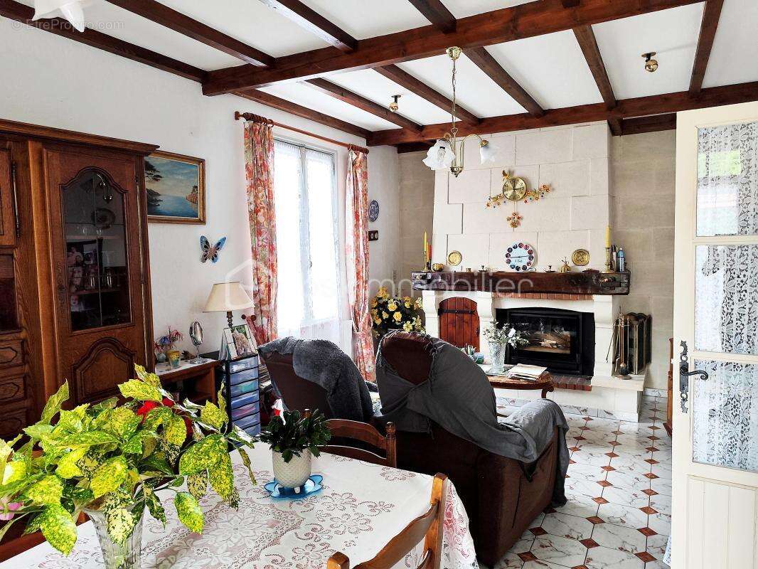 Maison à SALLEBOEUF