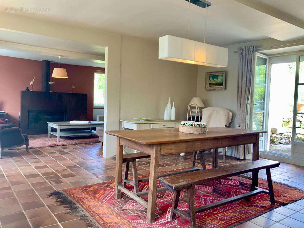 Elégante maison en pierre au coeur de la nature - Vue foret & charme authentiques à Dormelles - photo 10