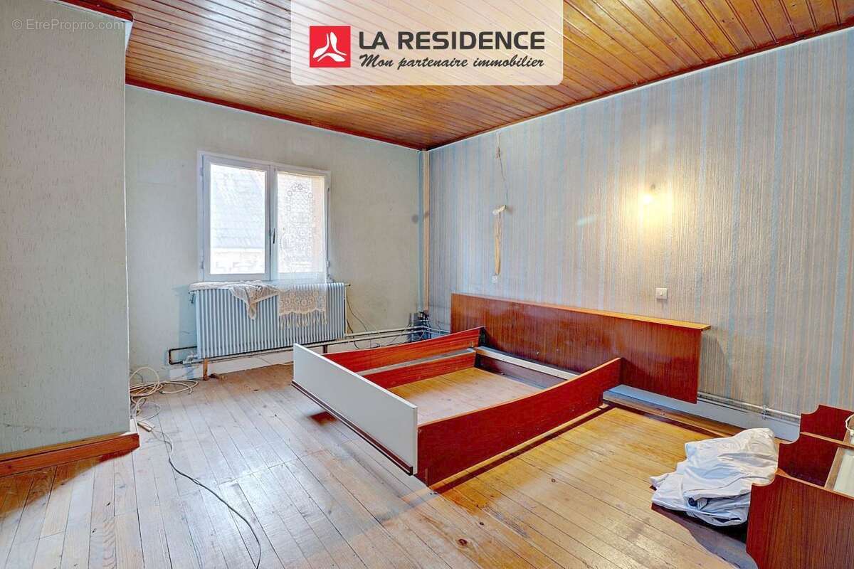 Maison à NEUVILLE-SUR-OISE