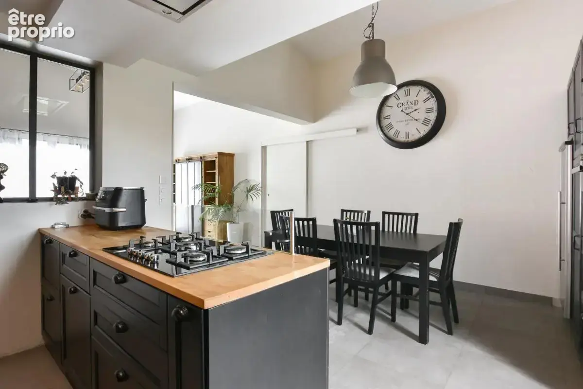 Maison de 6 pièces de 140 m² à Ville-en-Tardenois - photo 4