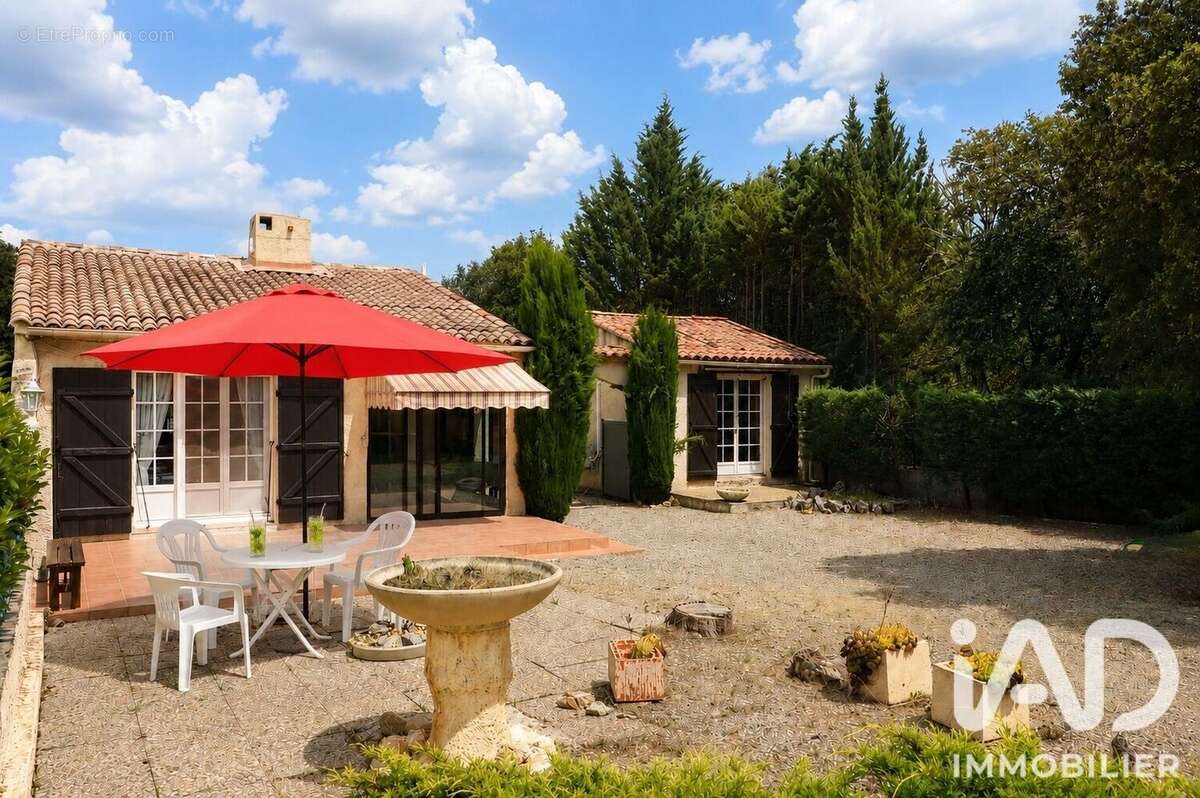 Maison 62 m² à Saint-Julien  - photo 2