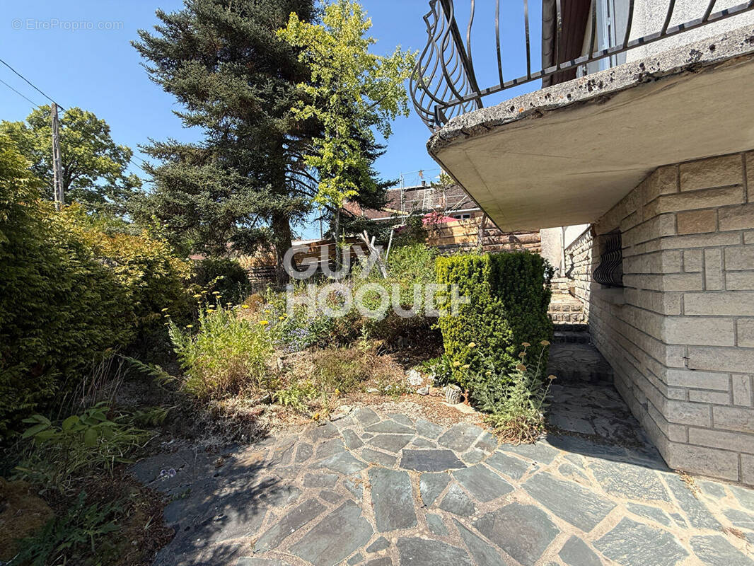 Maison 7 pièces 410 m² · à Paley · 410 m² · 201 400 €