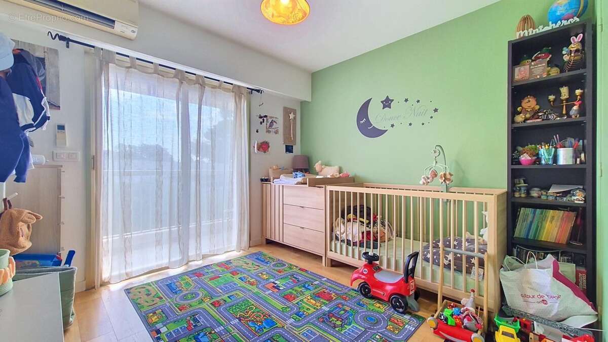Appartement à LE CANNET