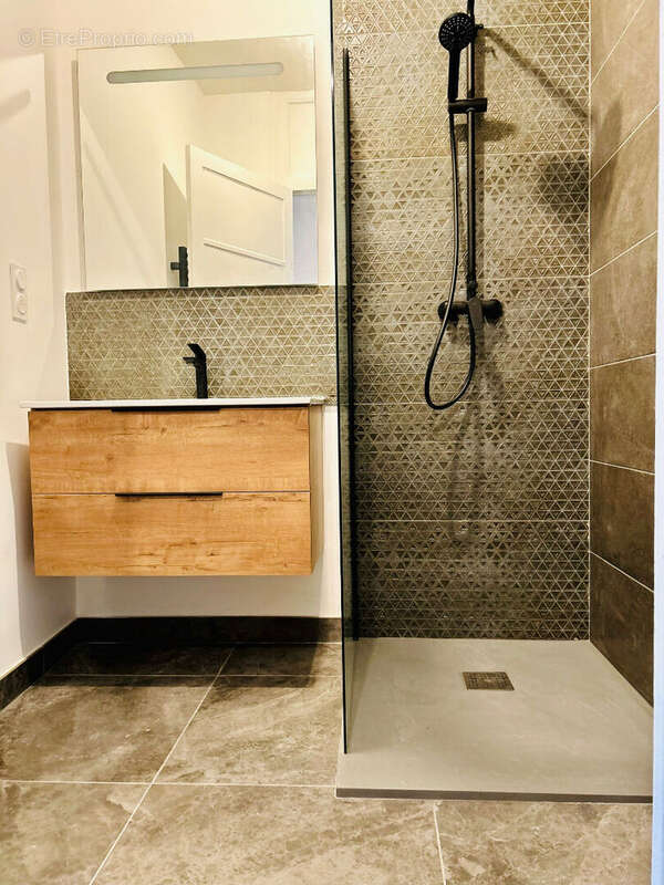 Appartement à PARAY-LE-MONIAL