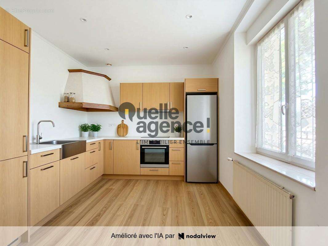 Brest rive gauche – Une maison pleine de potentiel avec 4 chambres et jardin - photo 6