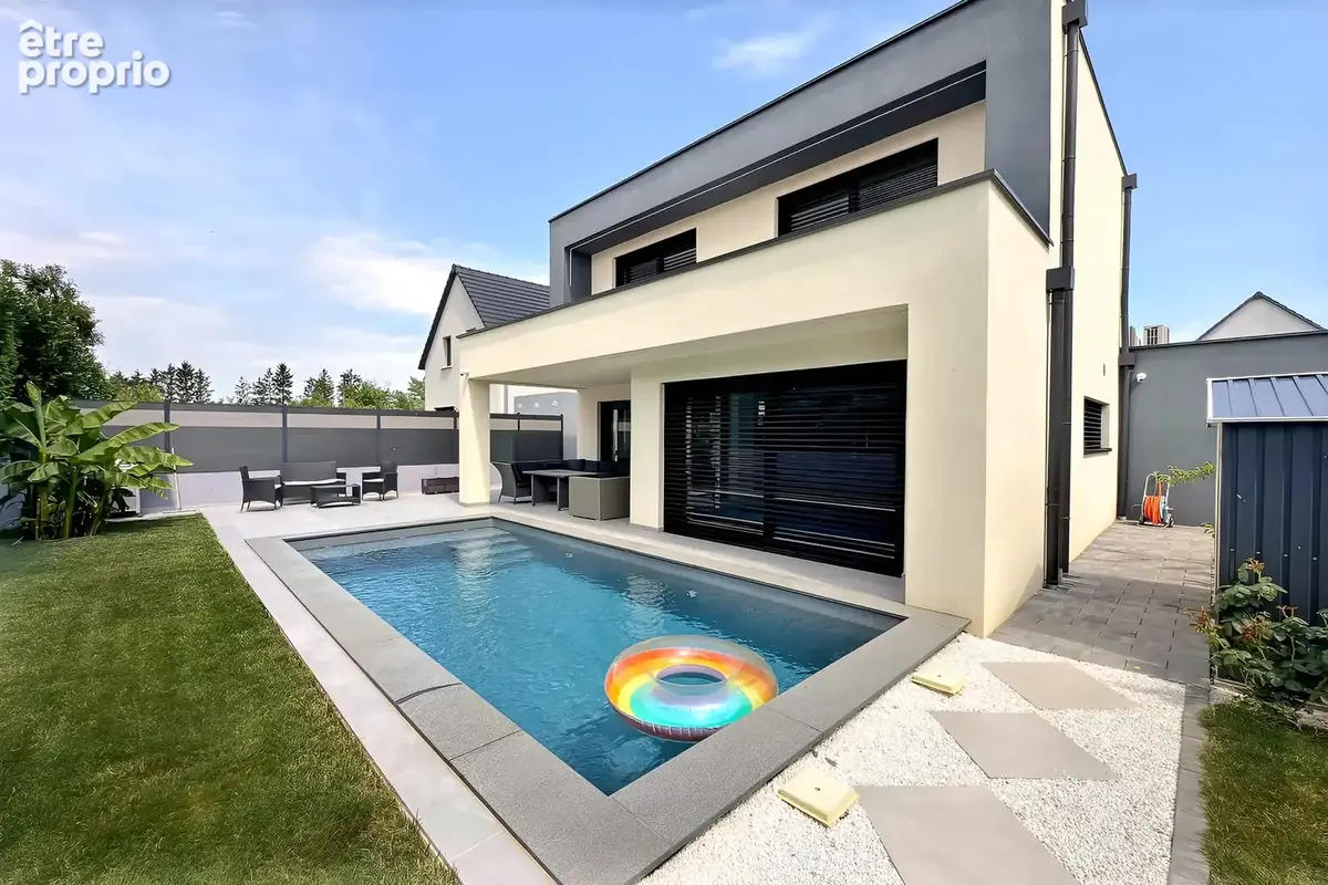 Maison contemporaine 6 pieces de 175 m2 avec piscine - photo 17