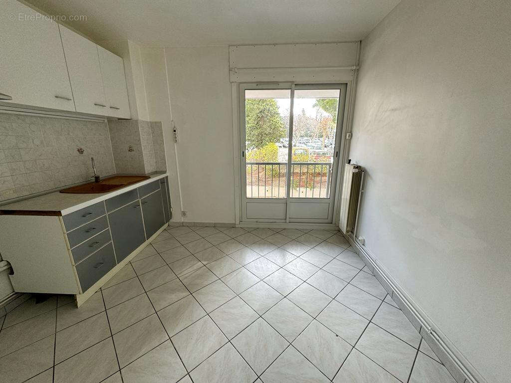 Appartement à MARSEILLE-9E
