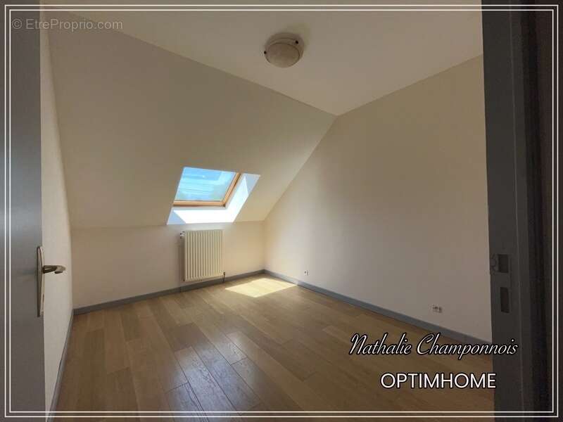 Chargey-lès-Gray (70100)- Maison rénovée 90 m² - 3 chambres - Garage - Terrasse - photo 8