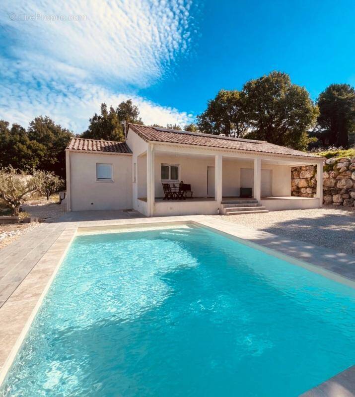 Maison à BARJAC