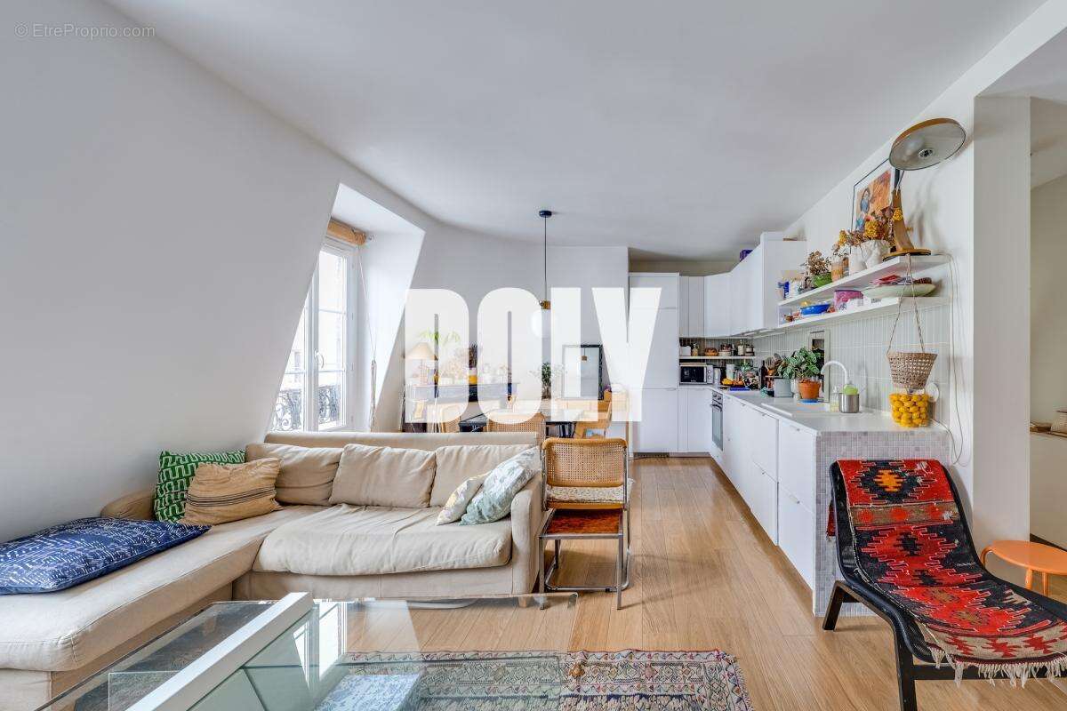 Appartement à PARIS-10E