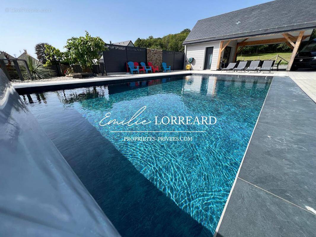 Maison à MONTFORT-LE-GESNOIS