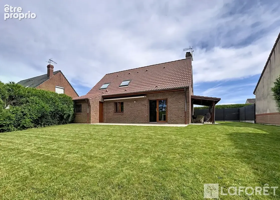 Maison à HAZEBROUCK