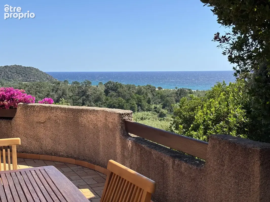 Propriété proche de la Testa  avec piscine et vue panoramique et imprenable sur la mer et les montagnes enviro - photo 2