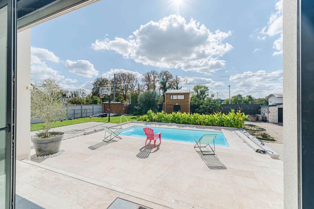 Maison à MONTLOUIS-SUR-LOIRE