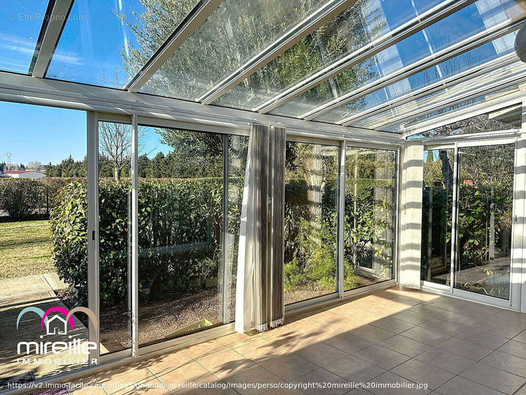 Maison à JONQUIERES-SAINT-VINCENT