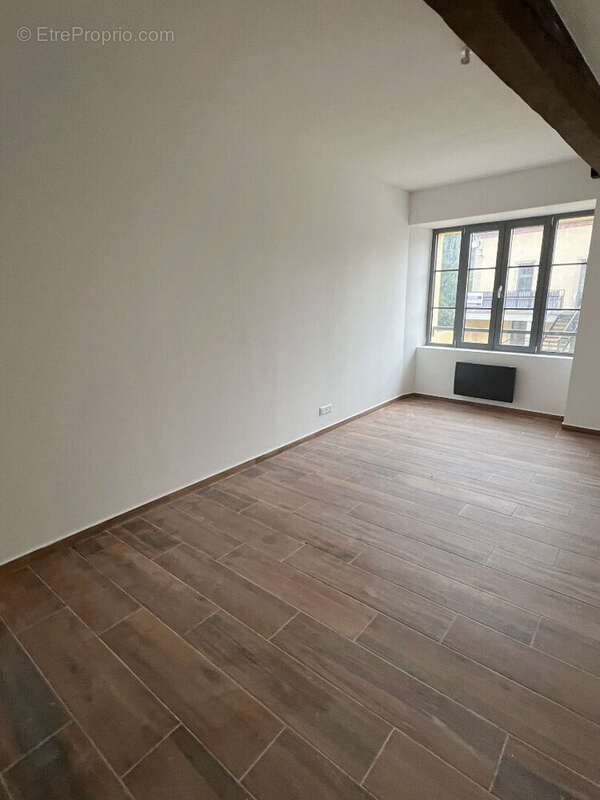 Appartement à BYANS-SUR-DOUBS