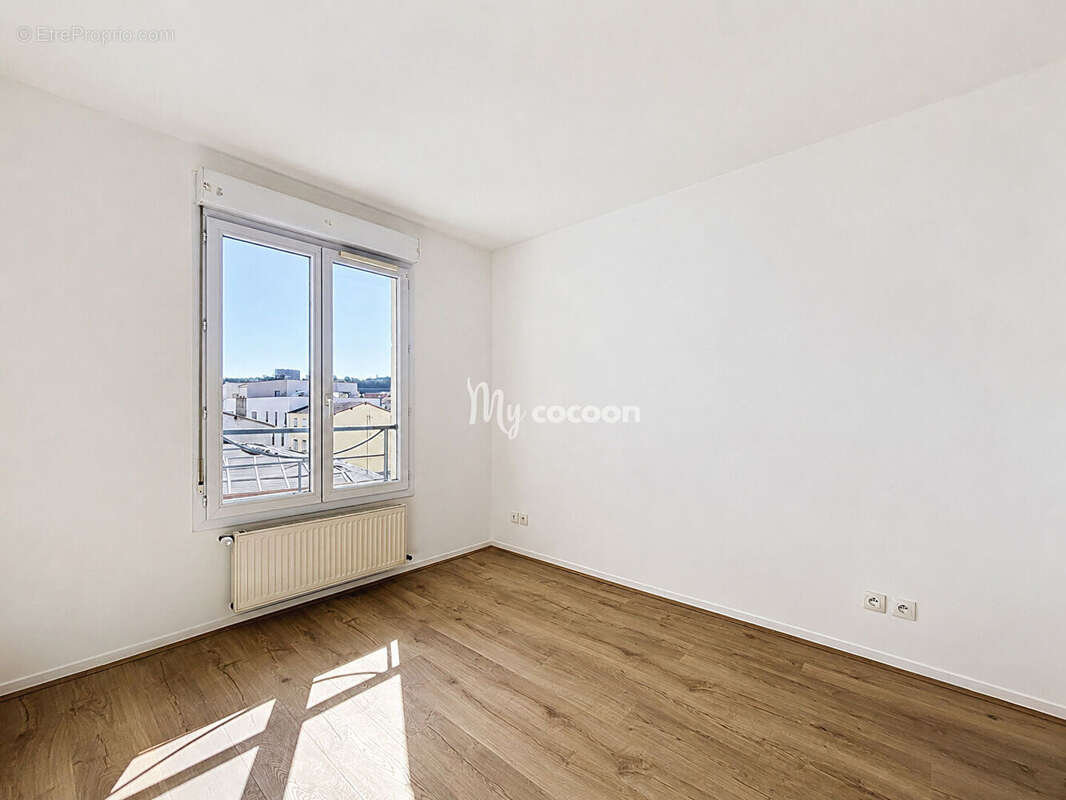 Appartement T2 - 46 m² - Cave et Garage - photo 6
