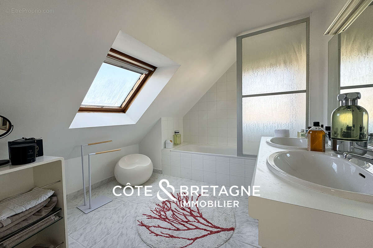 Maison d'architecte avec jardin paysager a tregueux pres de saint-brieuc  réf : 202588 - photo 16