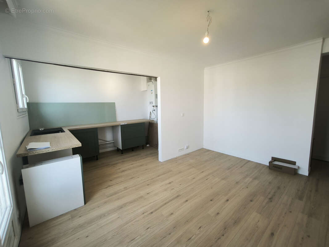 Appartement T3 rénové   Velpeau / Gare de Tours   52 m2   Lumineux - photo 4