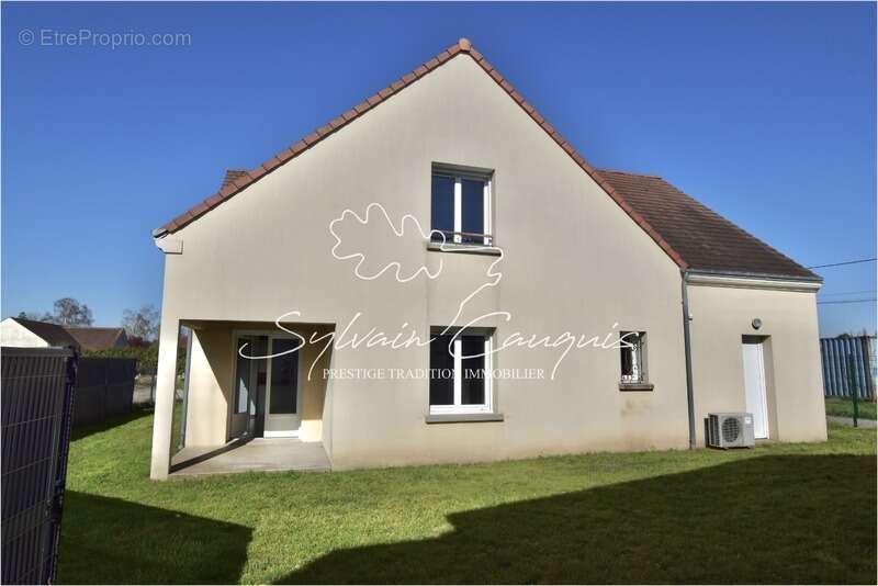 Maison à BRAY-EN-VAL