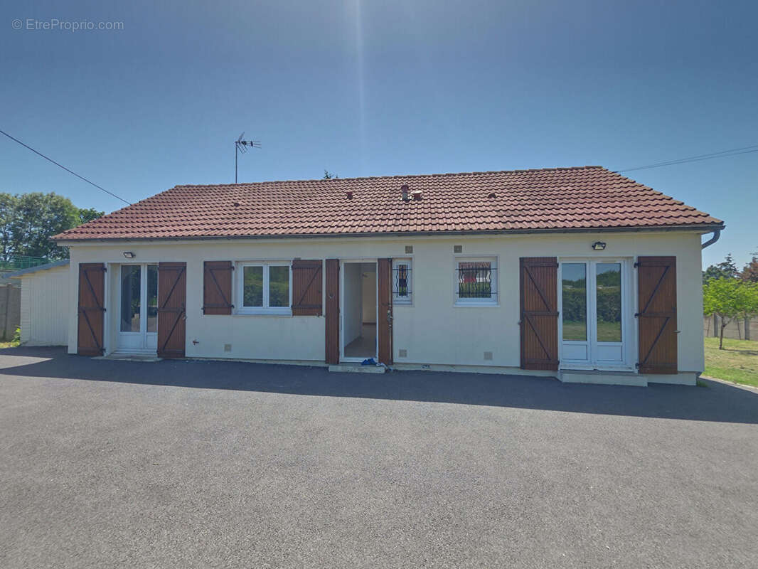 Maison à BOUGLAINVAL