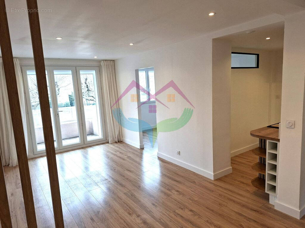 Appartement à SAINT-RAPHAEL
