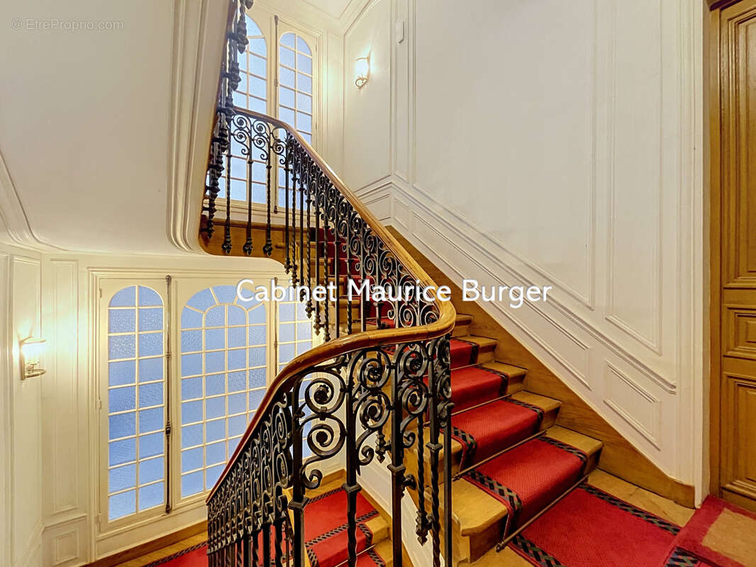 Appartement de caractère   104,55 m2   Immeuble de standing - photo 19