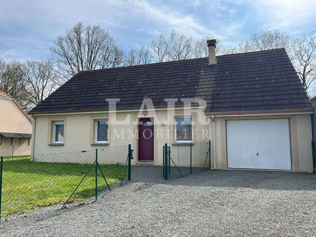 Maison à LA FRESNAYE-SUR-CHEDOUET