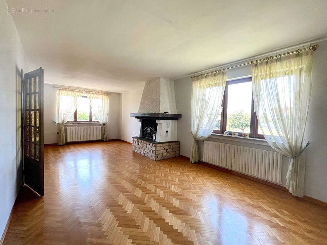 Belle maison familiale à Bertrange - photo 3