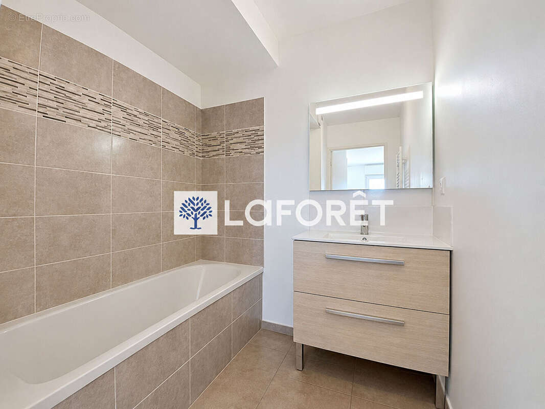 Appartement à SAINT-MAURICE-DE-BEYNOST
