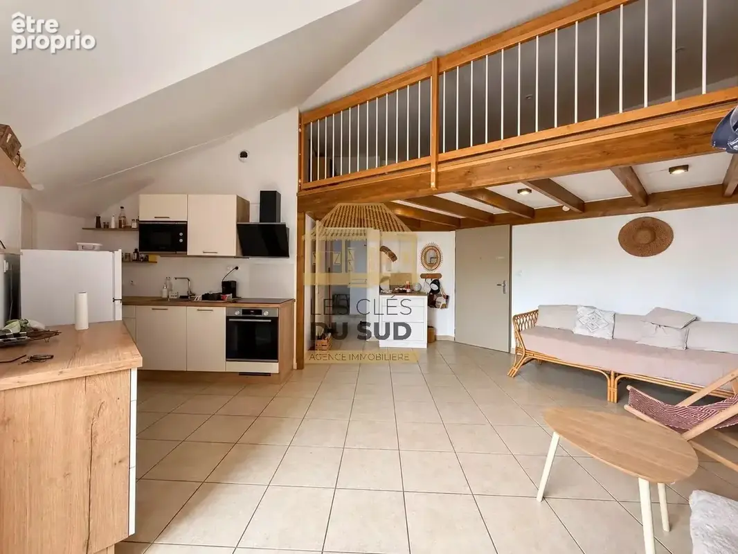 A vendre - appartement de type t2 de 48,63 m2 environ - saint-gilles-les-bains - 292 000 € - photo 2