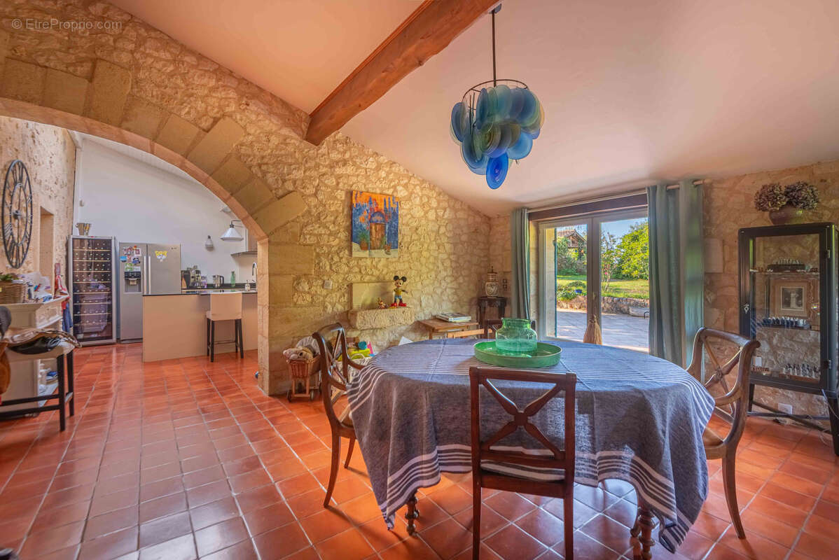 Maison à LIGNAN-DE-BORDEAUX