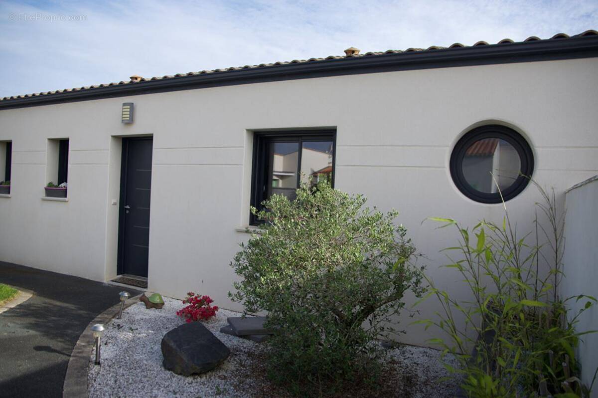 Maison à SAINT-VIVIEN