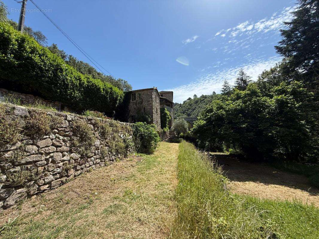 Maison à ROCLES