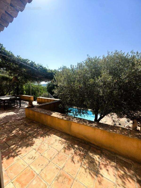 Villa Bastide avec 4 Suites Parentales, Piscine et Vue Dégagée - photo 8