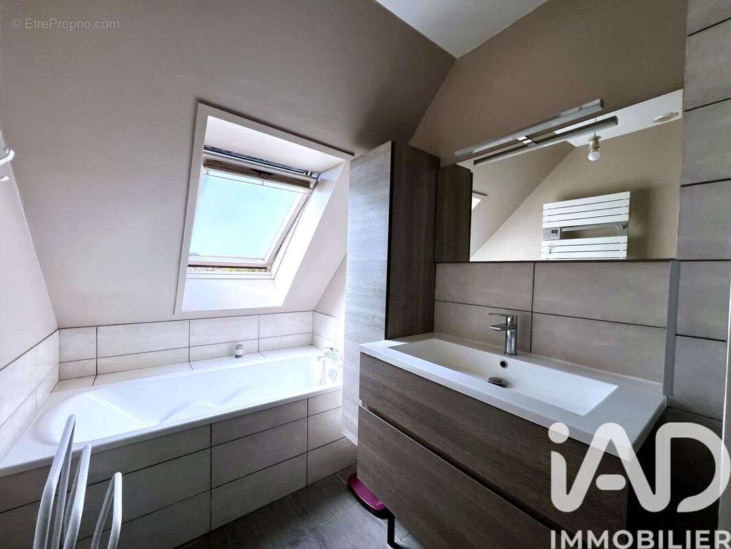 Photo 7 - Maison à GONDECOURT